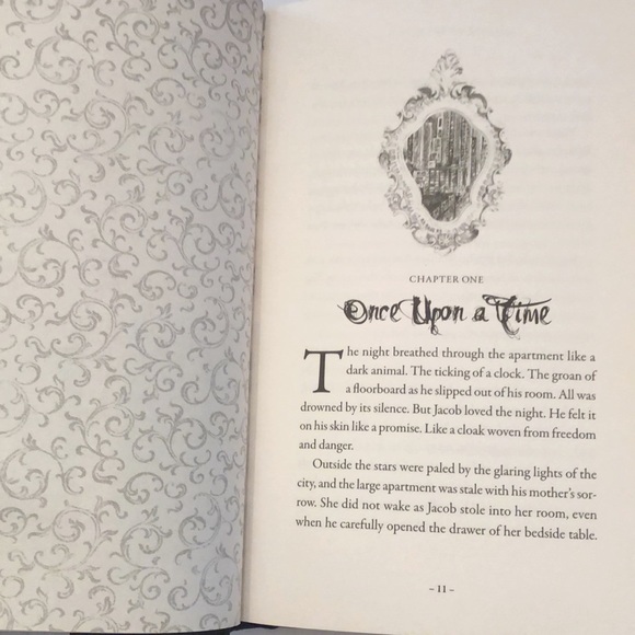 Reckless by Cornelia Funke Hardcover w/ Dust Jacket 352 pages Original 2010 - Picture 10 of 13